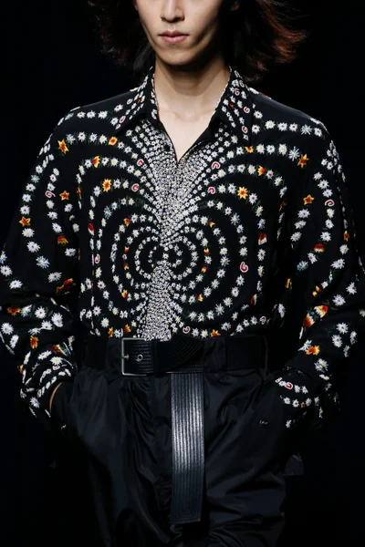 Look 136